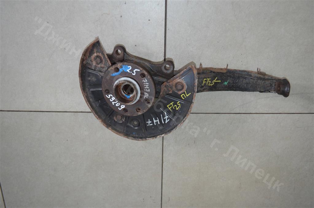 7l6407257a Кулак поворотный передний левый