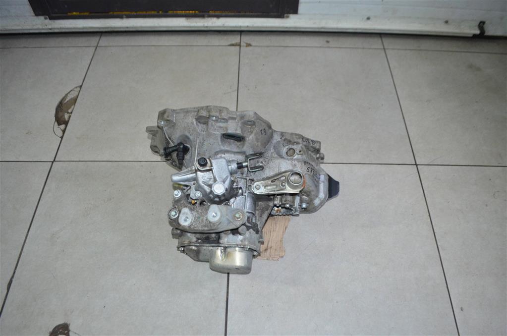 f17w394 МКПП (механическая коробка переключения передач)