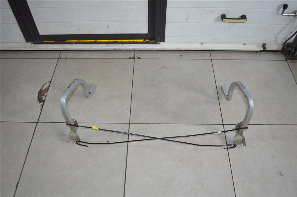 9808428280 Петля багажника