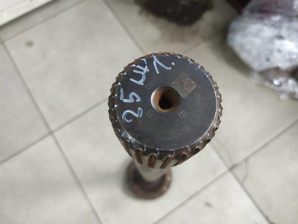 1524627 Полуось Volvo FH 12 2000-2011 0г. (OEM 1524627) 1524627 Полуось Volvo FH 12 2000-2011 0г. (OEM 1524627)