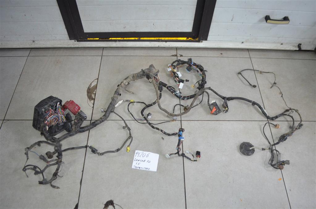 8501a255 Автозапчасти на Mitsubishi с авторазборки