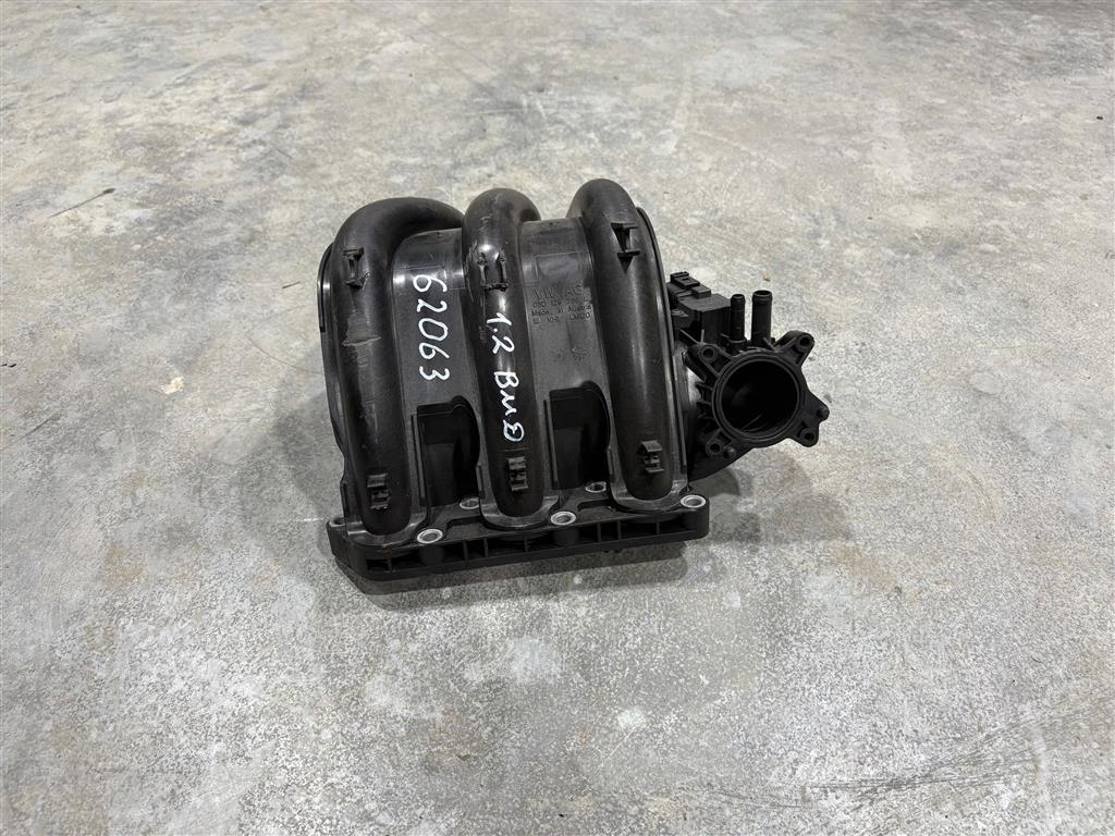 03D129766L Автозапчасти для Volkswagen Polo 2001-2009 с авторазборки