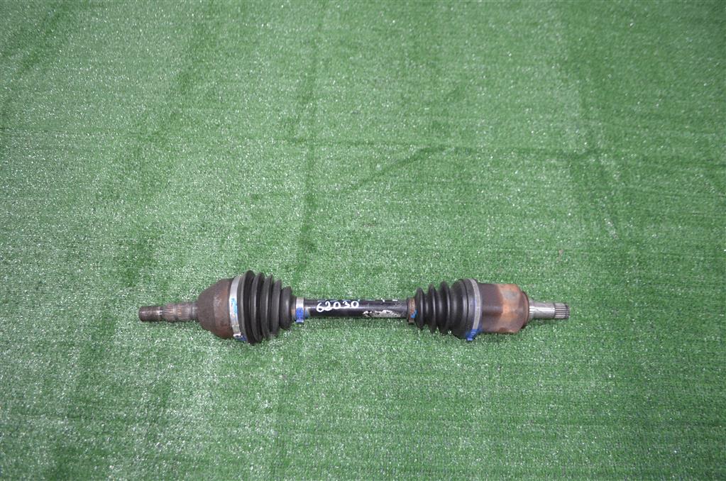 13124206 Привод передний левый