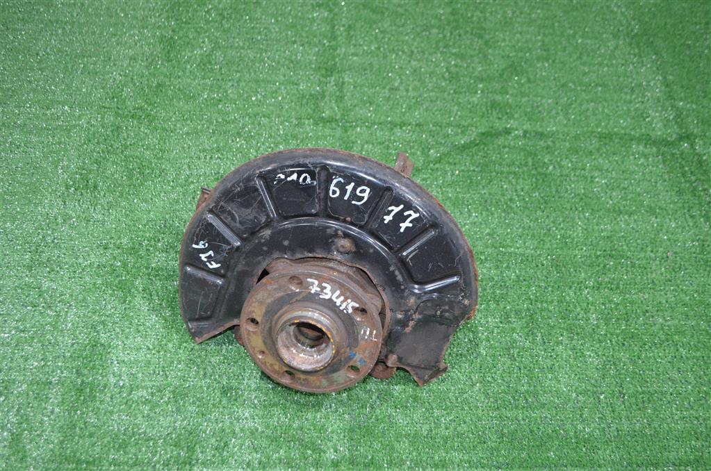 5C0407255 Кулак поворотный передний левый