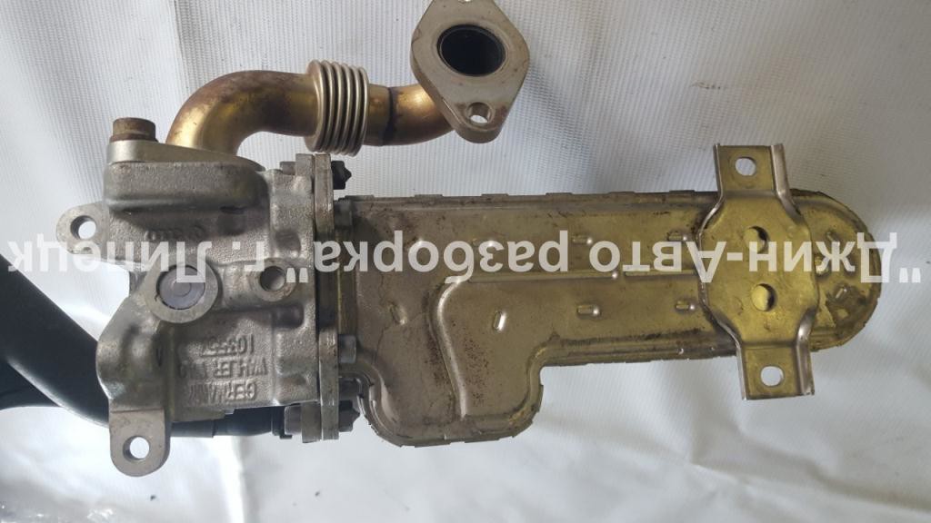 03g131513j Теплообменник Volkswagen Passat (B6) 2005-2010 2007г. (OEM 03g131513j) 03g131513j Теплообменник Volkswagen Passat (B6) 2005-2010 2007г. (OEM 03g131513j)