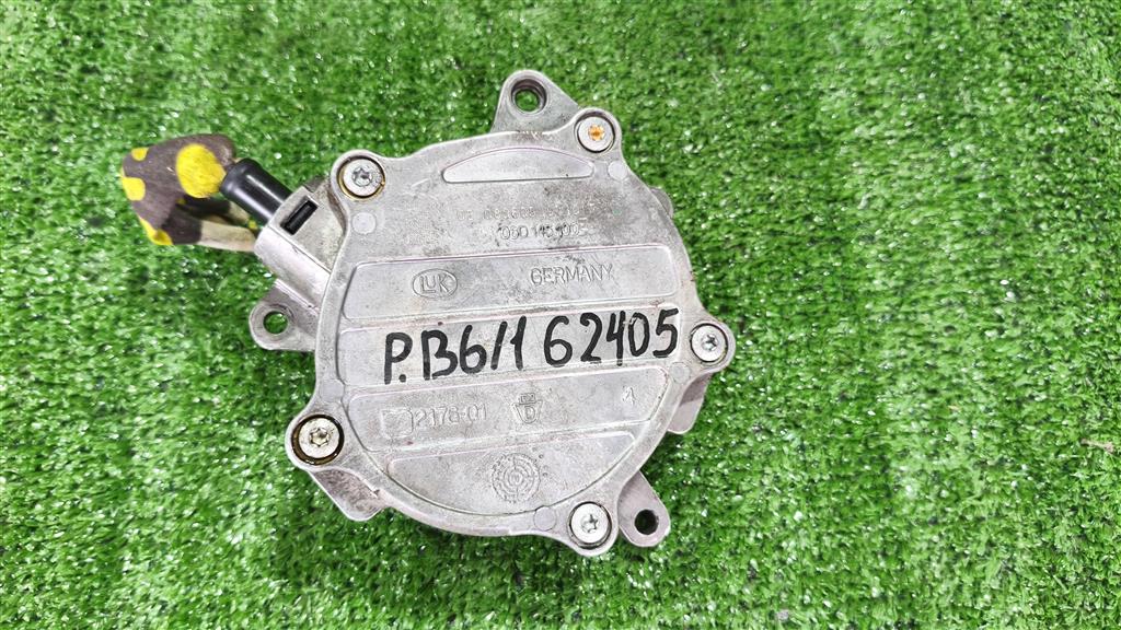 06d145100 Насос вакуумный Volkswagen Passat (B6) 2005-2010