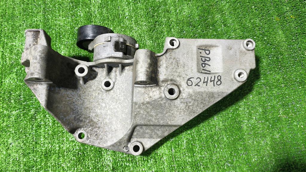 7g9q10k018aa Кронштейн генератора