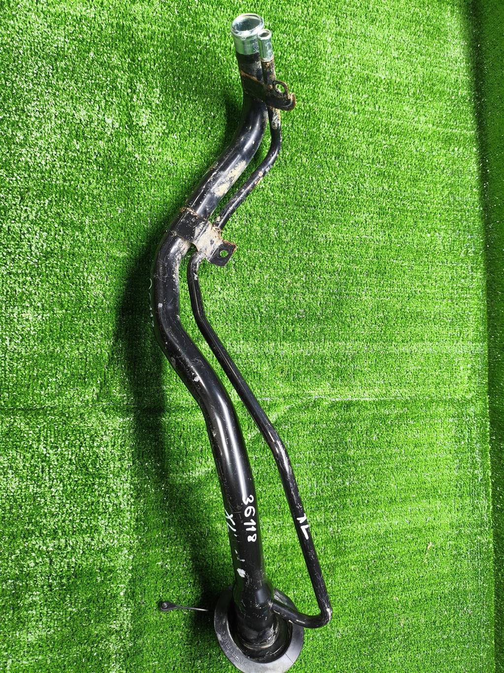  Горловина заливная топливного бака