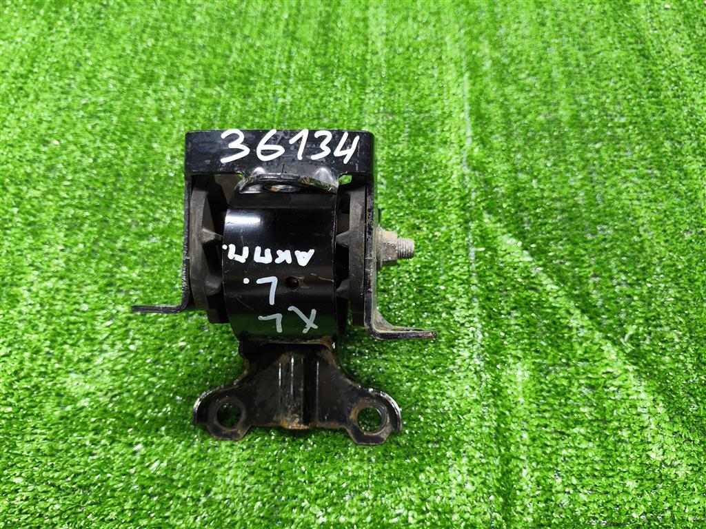 MN101574 Опора акпп левая