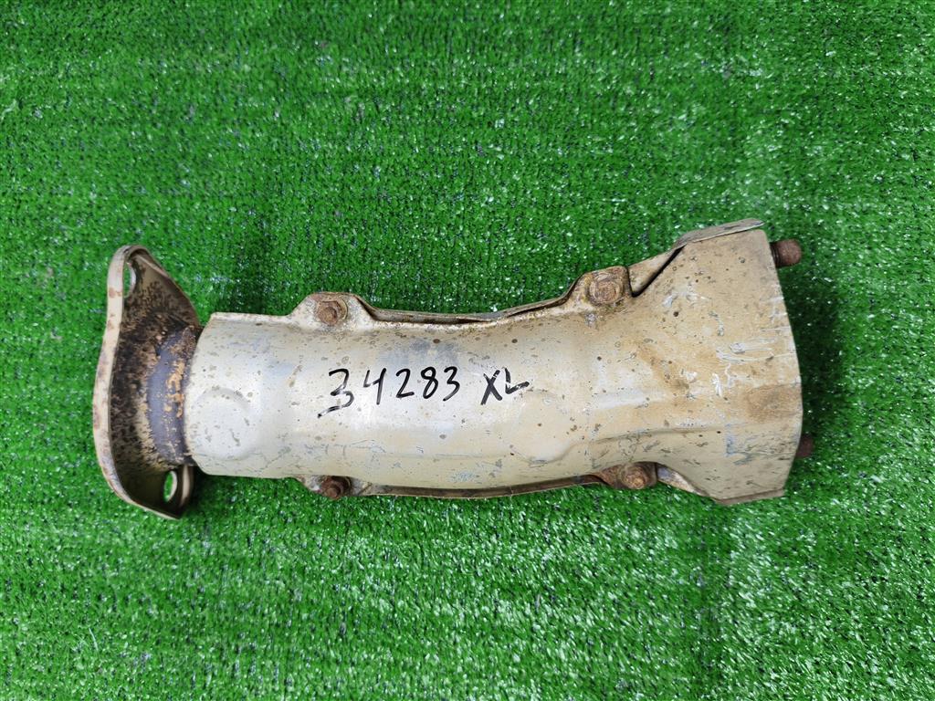 1570A094 Приемная труба глушителя