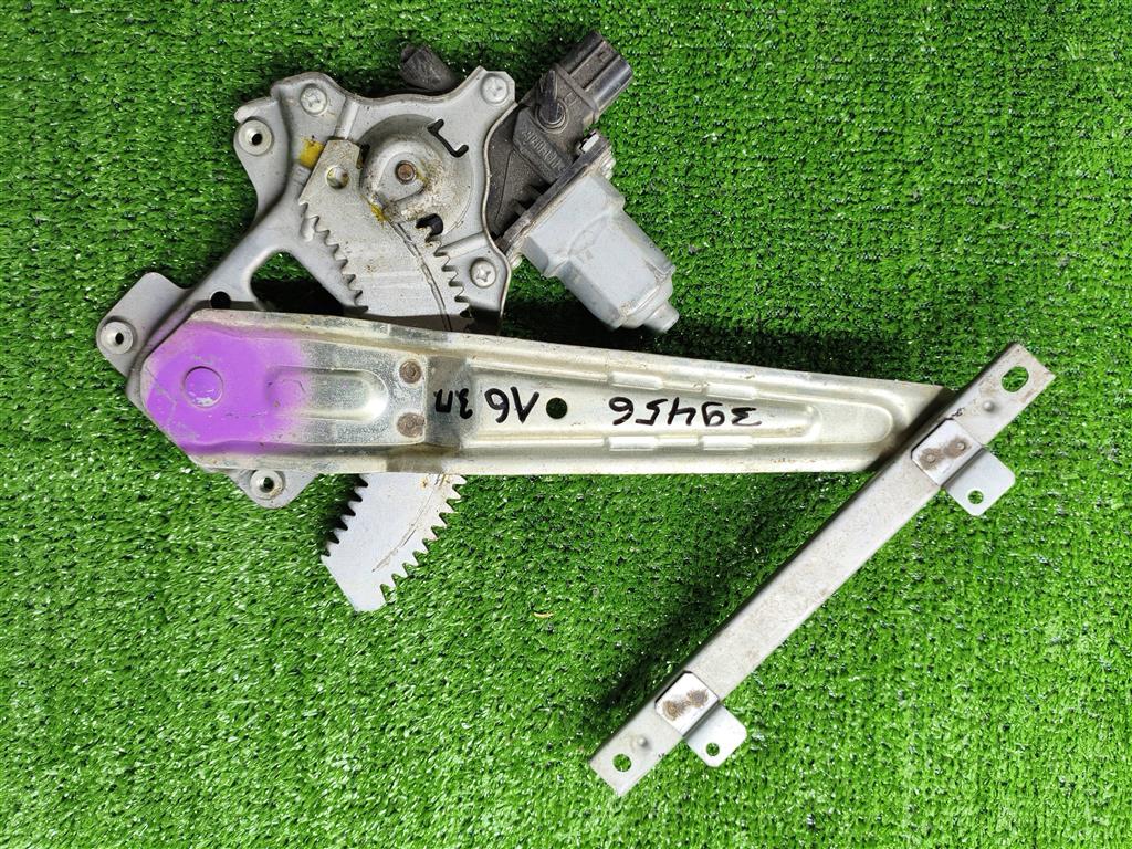 5743a109 Стеклоподъемник двери задней правой