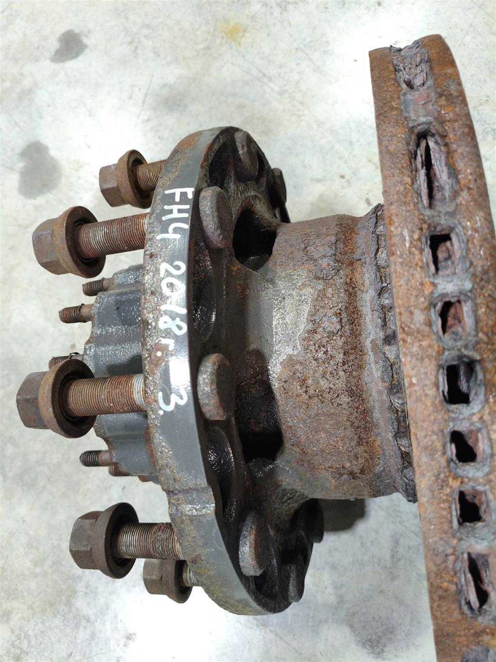 21881391 Ступица задняя Renault T 2013> 0г. (OEM 21881391) 21881391 Ступица задняя Renault T 2013> 0г. (OEM 21881391)