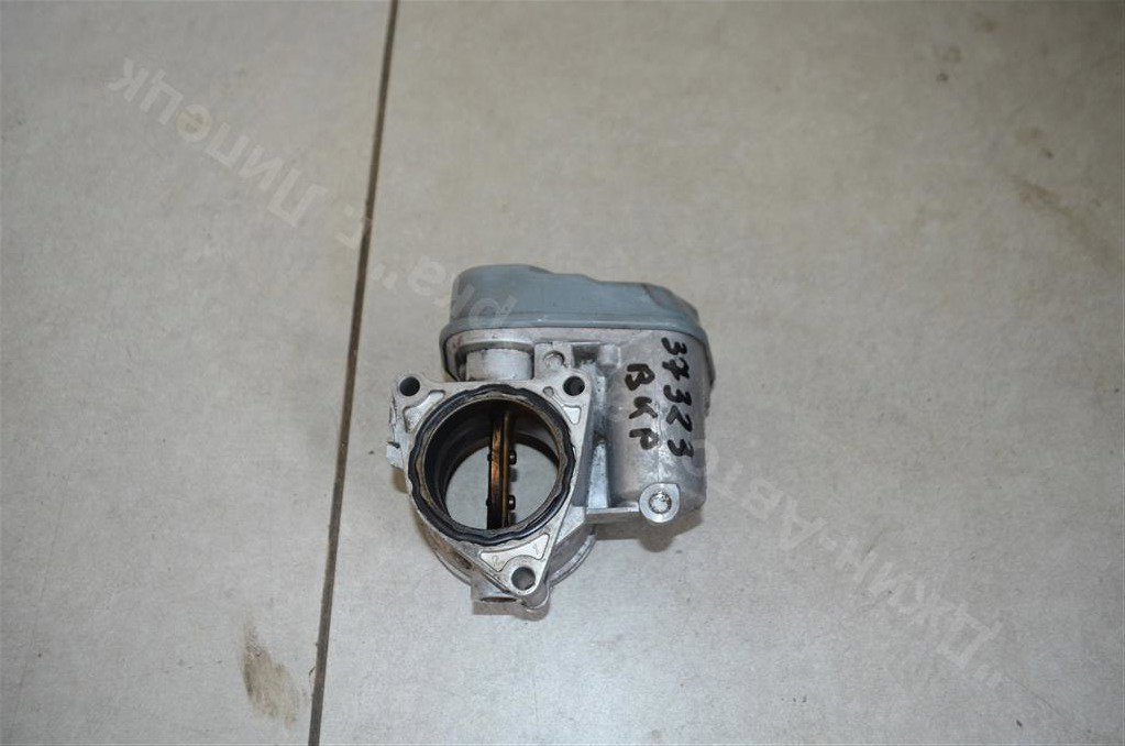 03G128063B Автозапчасти для Volkswagen Passat (B6) 2005-2010 с авторазборки
