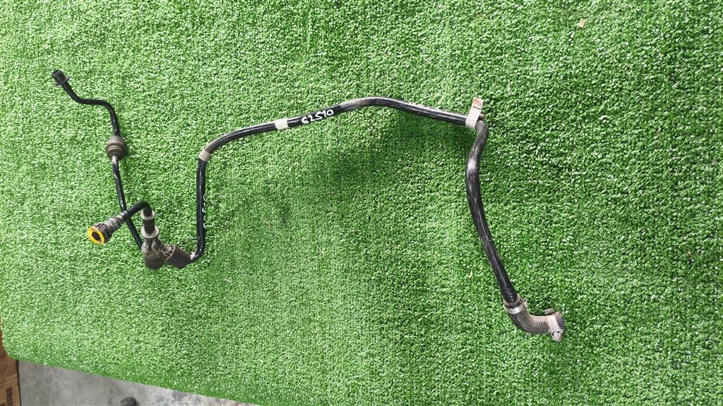 24411229 Трубка вакуумного усилителя тормозов с клапаном Opel Corsa C F68 2000 - 2006 2004г. (OEM 24411229) 24411229 Трубка вакуумного усилителя тормозов с клапаном Opel Corsa C F68 2000 - 2006 2004г. (OEM 24411229)