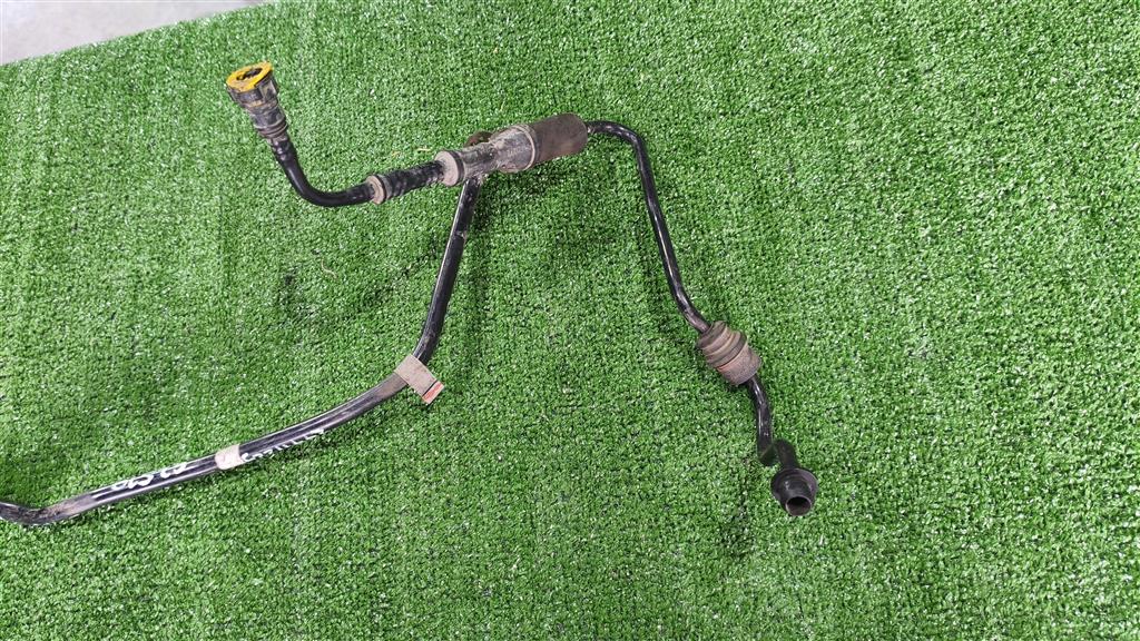 24411229 Трубка вакуумного усилителя тормозов с клапаном Opel Corsa C F68 2000 - 2006 2004г. (OEM 24411229) 24411229 Трубка вакуумного усилителя тормозов с клапаном Opel Corsa C F68 2000 - 2006 2004г. (OEM 24411229)