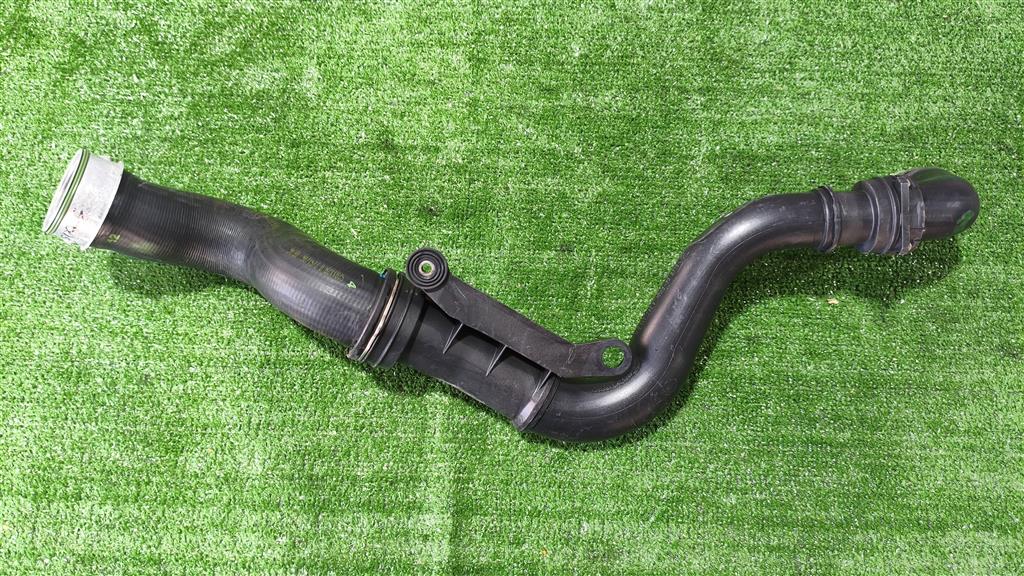 1k0145762cl Патрубок интеркулера Volkswagen Passat (B6) 2005-2010 0г. (OEM 1k0145762cl) 1k0145762cl Патрубок интеркулера Volkswagen Passat (B6) 2005-2010 0г. (OEM 1k0145762cl)
