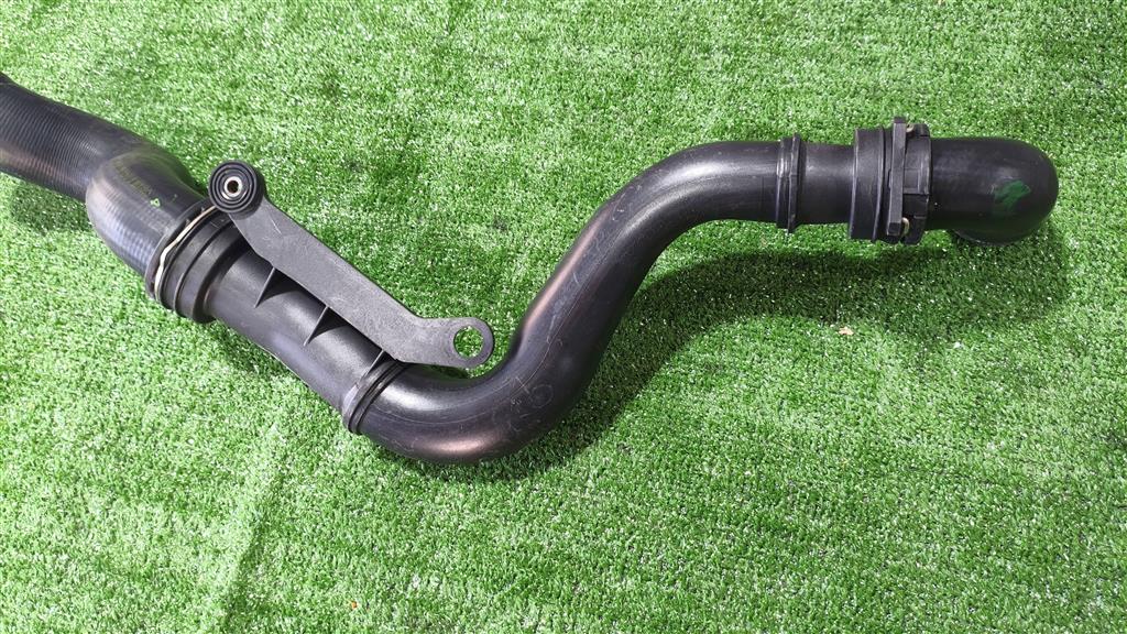 1k0145762cl Патрубок интеркулера Volkswagen Passat (B6) 2005-2010 0г. (OEM 1k0145762cl) 1k0145762cl Патрубок интеркулера Volkswagen Passat (B6) 2005-2010 0г. (OEM 1k0145762cl)