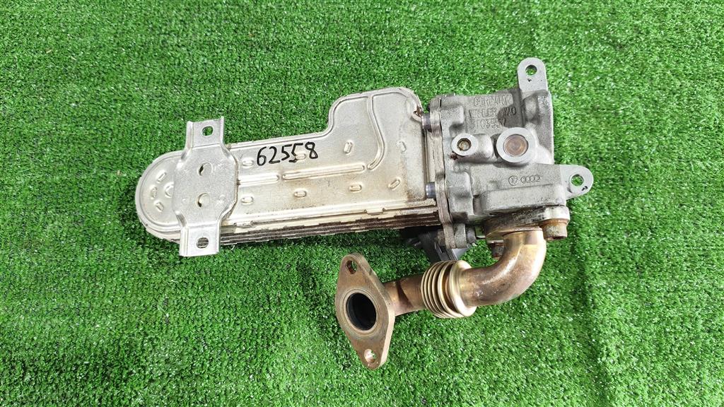 03G131513J Теплообменник Volkswagen Passat (B6) 2005-2010 0г. (OEM 03G131513J) 03G131513J Теплообменник Volkswagen Passat (B6) 2005-2010 0г. (OEM 03G131513J)