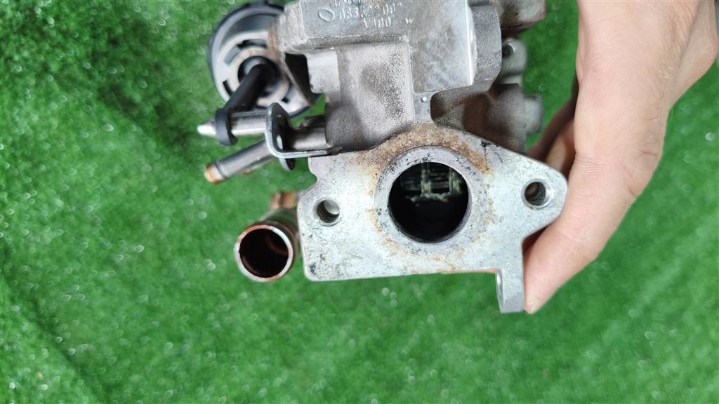 03G131513J Теплообменник Volkswagen Passat (B6) 2005-2010 0г. (OEM 03G131513J) 03G131513J Теплообменник Volkswagen Passat (B6) 2005-2010 0г. (OEM 03G131513J)