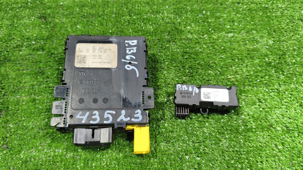 3c0953549ad Блок подрулевой Volkswagen Passat (B6) 2005-2010 0 г. 3c0953549ad Блок подрулевой