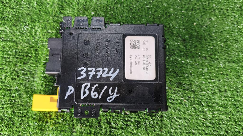 3c0953549j Блок подрулевой Volkswagen Passat (B6) 2005-2010 2007 г. 3c0953549j Блок подрулевой