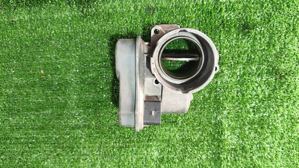 03g128063b Заслонка дроссельная Volkswagen Passat (B6) 2005-2010 0г. (OEM 03g128063b) 03g128063b Заслонка дроссельная Volkswagen Passat (B6) 2005-2010 0г. (OEM 03g128063b)