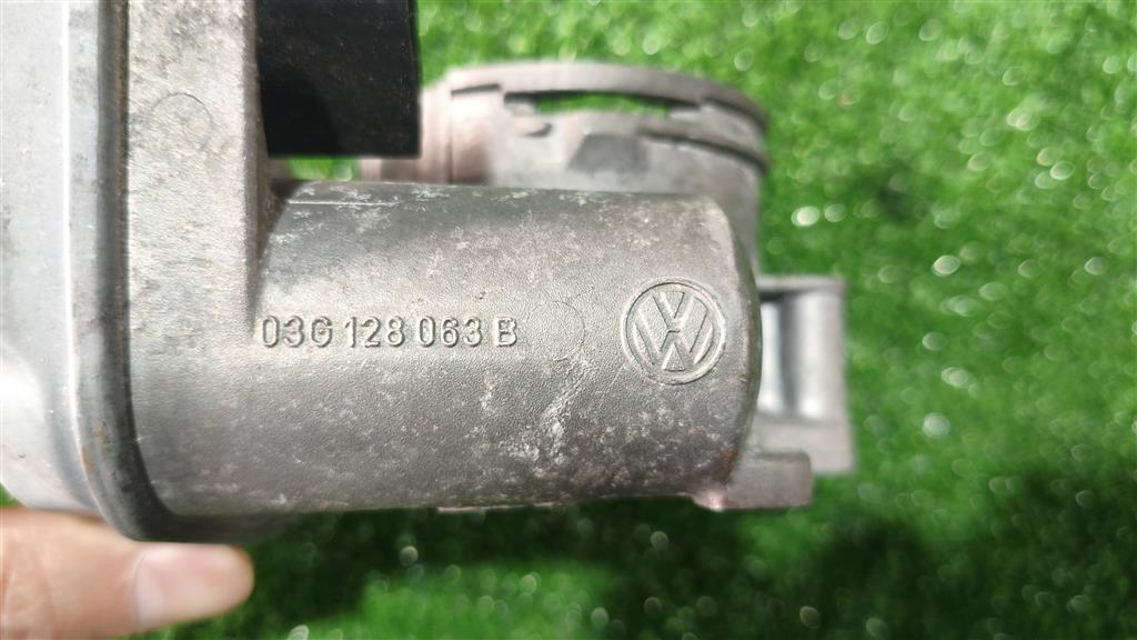 03g128063b Заслонка дроссельная Volkswagen Passat (B6) 2005-2010 0г. (OEM 03g128063b) 03g128063b Заслонка дроссельная Volkswagen Passat (B6) 2005-2010 0г. (OEM 03g128063b)