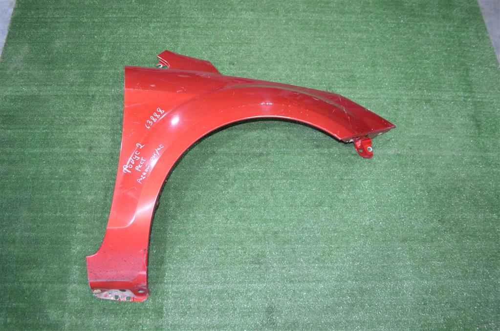 1376483 Крыло переднее правое Ford Focus II 2008-2011