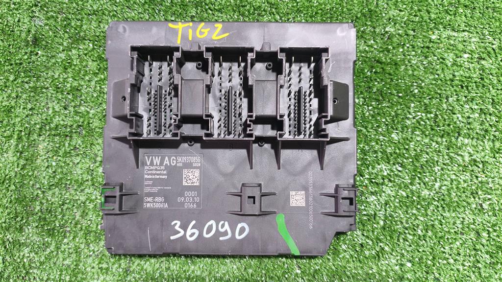5k0937085g Блок комфорта Volkswagen Tiguan 2007-2011 2010 г. 5k0937085g Блок комфорта