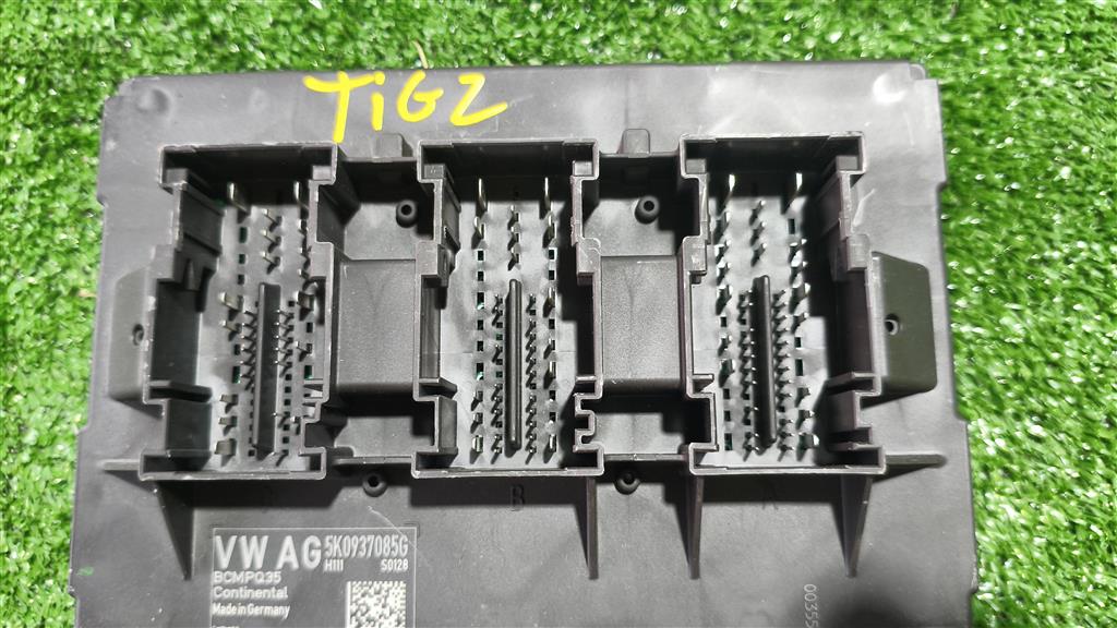 5k0937085g Блок комфорта Volkswagen Tiguan 2007-2011 2010г. (OEM 5k0937085g) 5k0937085g Блок комфорта Volkswagen Tiguan 2007-2011 2010г. (OEM 5k0937085g)