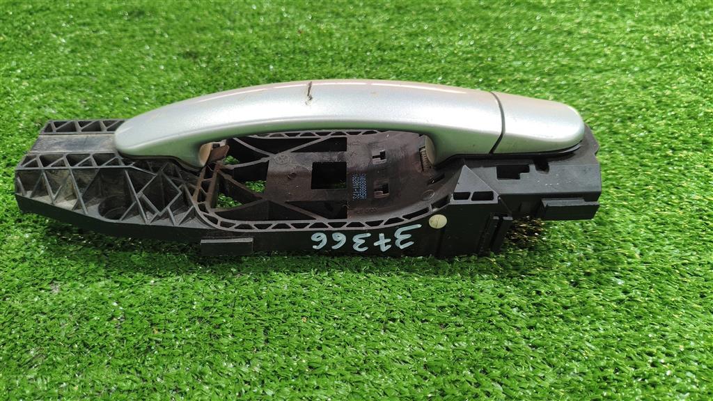 5n0839885h Ручка двери задней правой наружная Volkswagen Tiguan 2007-2011 2012г. (OEM 5n0839885h) 5n0839885h Ручка двери задней правой наружная Volkswagen Tiguan 2007-2011 2012г. (OEM 5n0839885h)