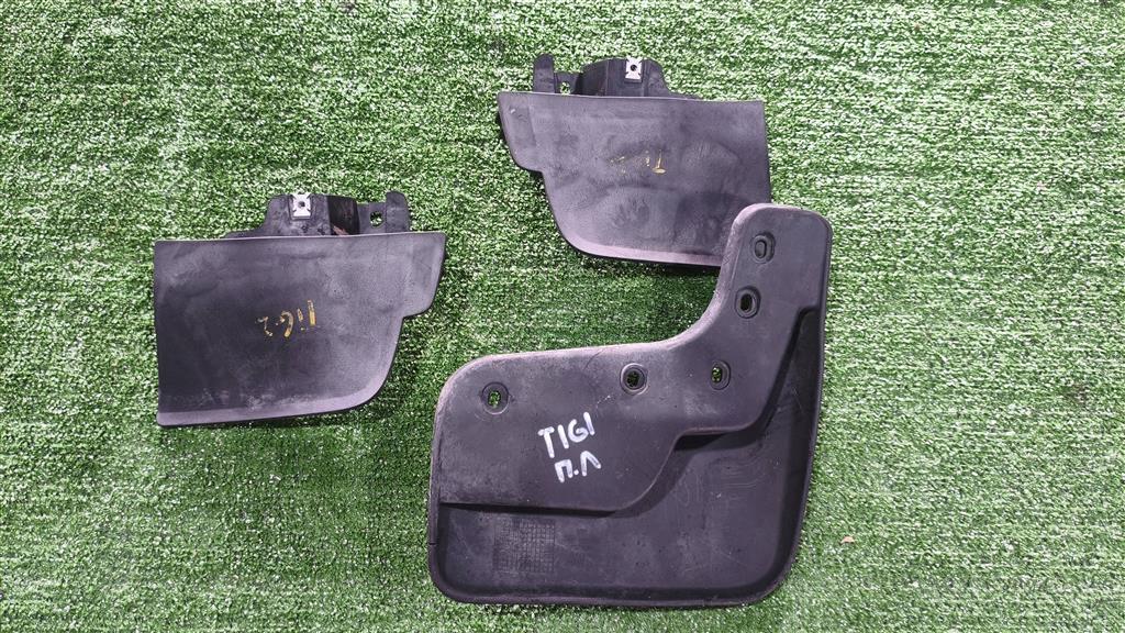 5n0075111 Брызговик передний левый Volkswagen Tiguan 2007-2011 2012г. (OEM 5n0075111) 5n0075111 Брызговик передний левый Volkswagen Tiguan 2007-2011 2012г. (OEM 5n0075111)