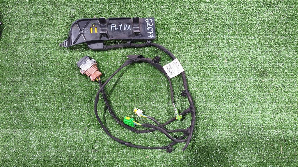 1823108 Проводка (коса) подушки безопасности Renault Fluence 2010> 2012г. (OEM 1823108) 1823108 Проводка (коса) подушки безопасности Renault Fluence 2010> 2012г. (OEM 1823108)
