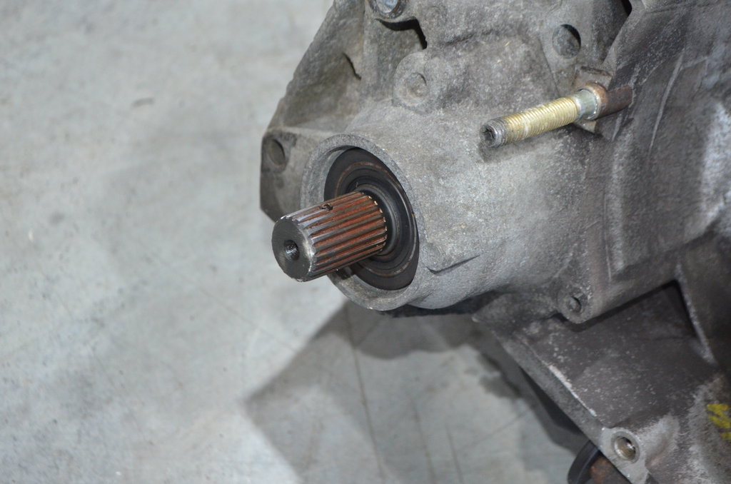 jb3 953 МКПП (механическая коробка переключения передач) Renault Megane 1999-2002 0г. (OEM jb3 953) jb3 953 МКПП (механическая коробка переключения передач) Renault Megane 1999-2002 0г. (OEM jb3 953)
