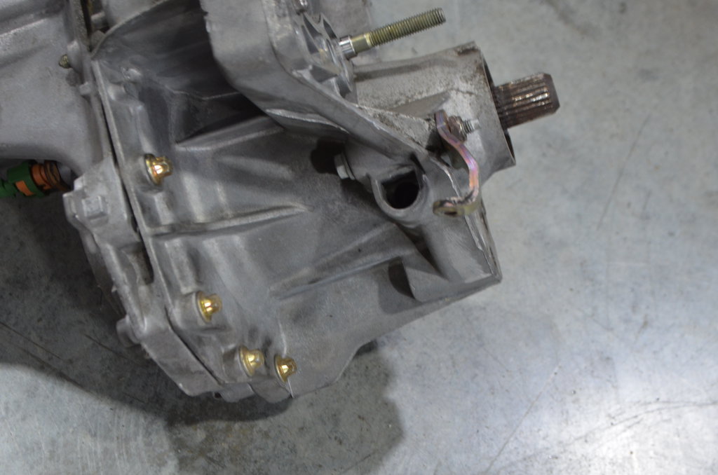 jb3 979 МКПП (механическая коробка переключения передач) Renault Scenic 2000-2003 0г. (OEM jb3 979) jb3 979 МКПП (механическая коробка переключения передач) Renault Scenic 2000-2003 0г. (OEM jb3 979)