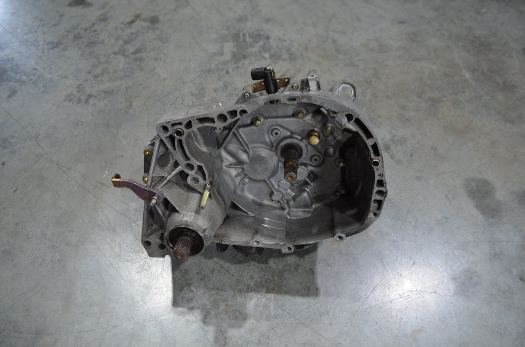 jb3 979 МКПП (механическая коробка переключения передач) Renault Scenic 2000-2003 0г. (OEM jb3 979) jb3 979 МКПП (механическая коробка переключения передач) Renault Scenic 2000-2003 0г. (OEM jb3 979)