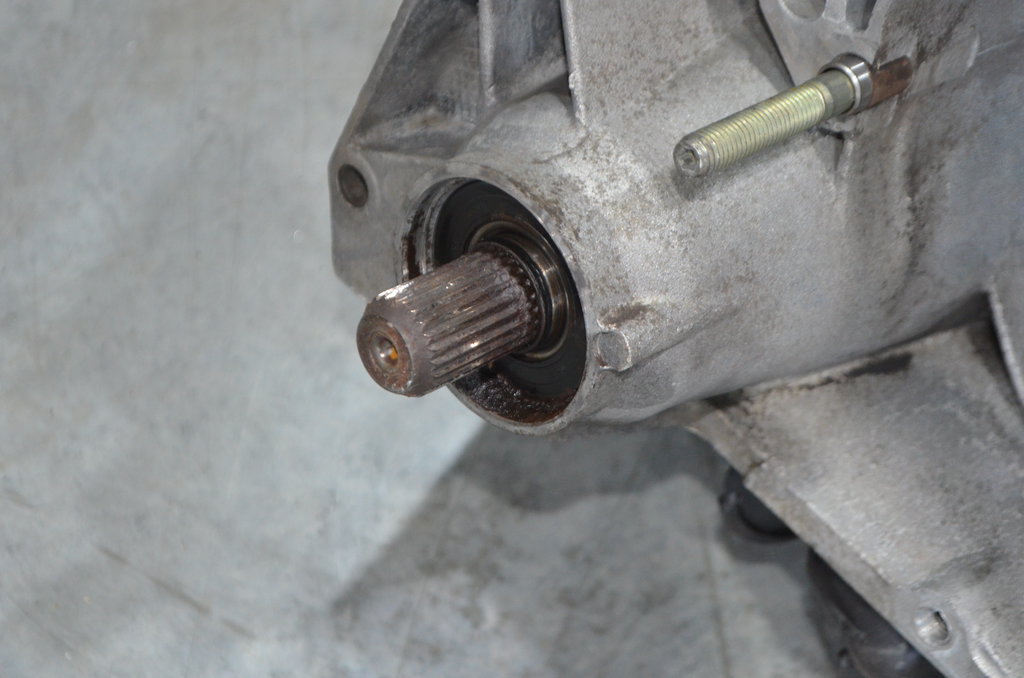 jb3 979 МКПП (механическая коробка переключения передач) Renault Scenic 2000-2003 0г. (OEM jb3 979) jb3 979 МКПП (механическая коробка переключения передач) Renault Scenic 2000-2003 0г. (OEM jb3 979)