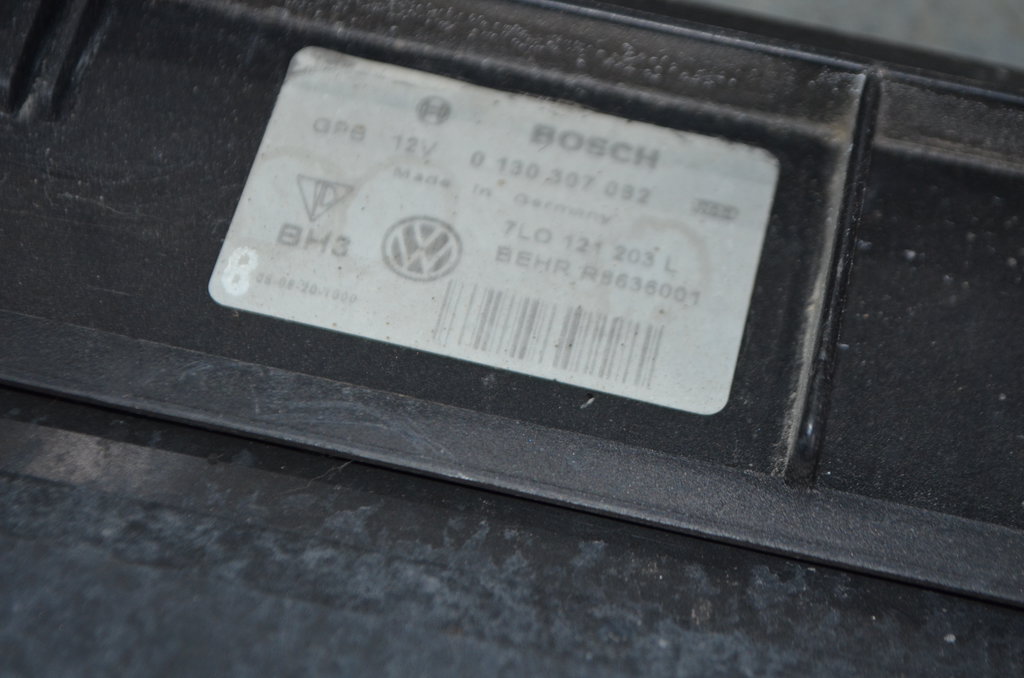 7L0121203L Вентилятор охлаждения Volkswagen Touareg 2007-2010 2008г. (OEM 7L0121203L) 7L0121203L Вентилятор охлаждения Volkswagen Touareg 2007-2010 2008г. (OEM 7L0121203L)