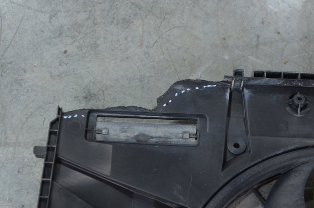 7L0121203L Вентилятор охлаждения Volkswagen Touareg 2007-2010 2008г. (OEM 7L0121203L) 7L0121203L Вентилятор охлаждения Volkswagen Touareg 2007-2010 2008г. (OEM 7L0121203L)