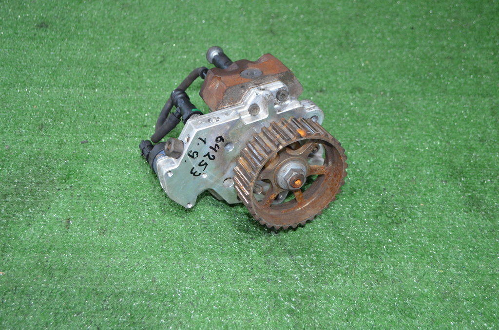 8200108225 ТНВД, топливный насос высокого давления Renault Laguna II 2001-2007 2004 г. 8200108225 Автозапчасти на Renault с авторазборки