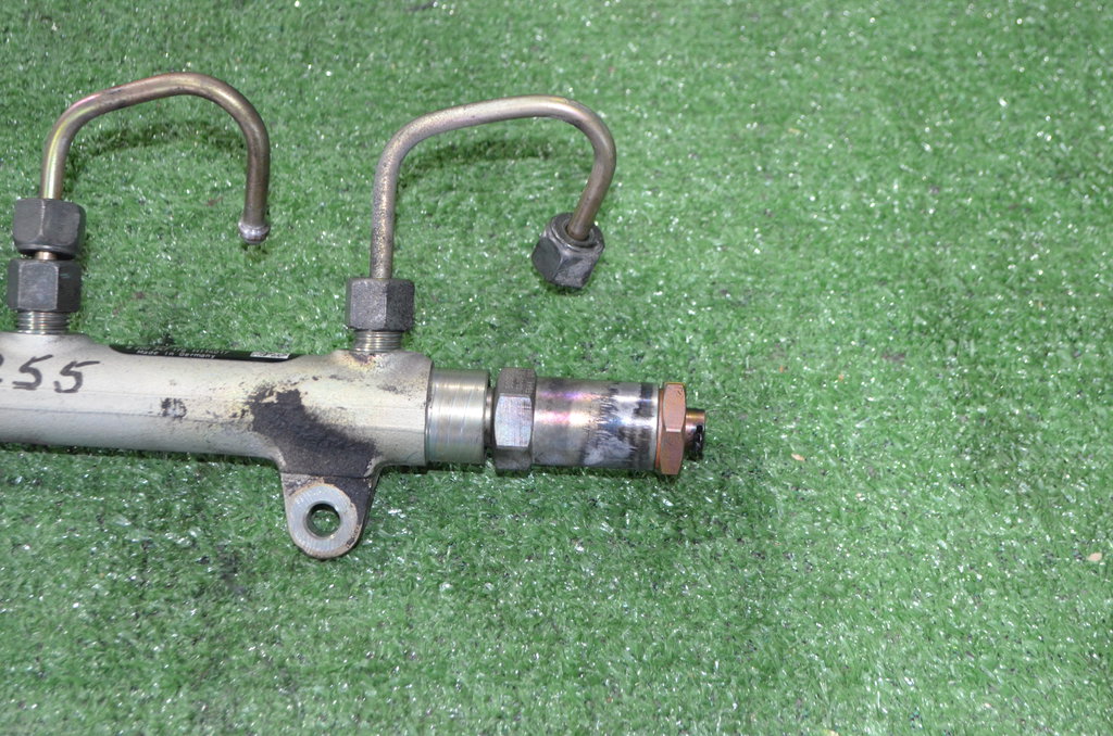 8200347176 Рампа топливная Renault Laguna II 2001-2007 2004г. (OEM 8200347176) 8200347176 Рампа топливная Renault Laguna II 2001-2007 2004г. (OEM 8200347176)