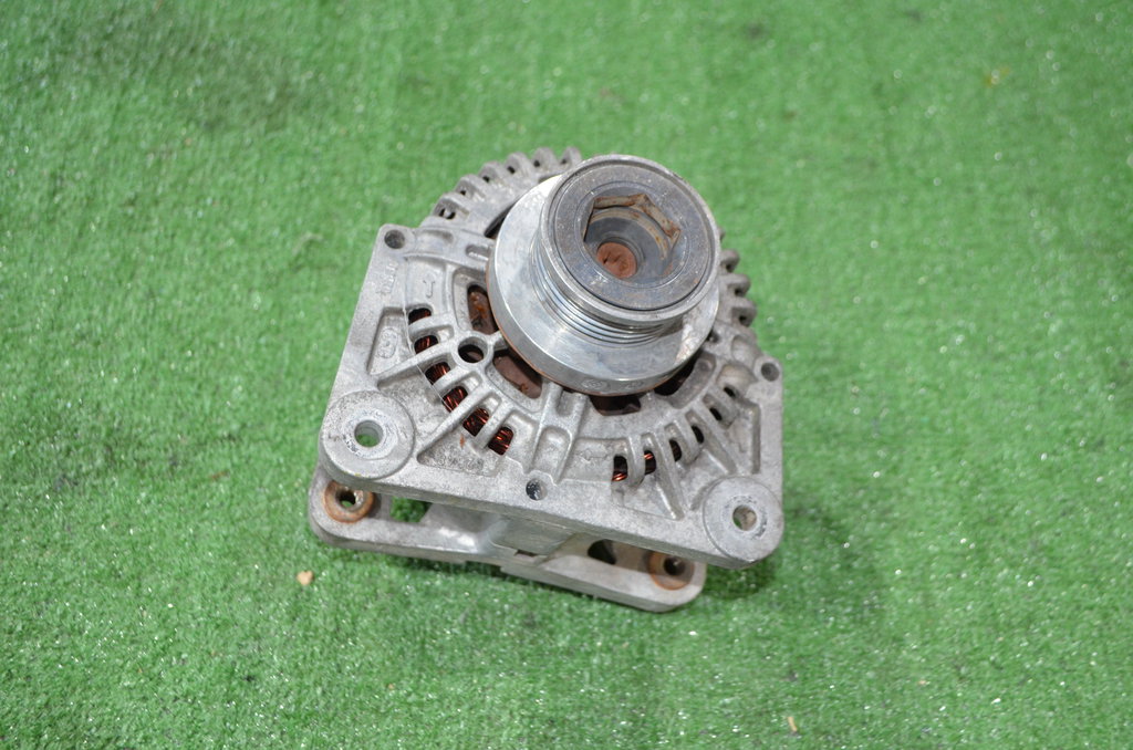 8200100907 Генератор Renault Megane 1999-2002 0г. (OEM 8200100907) 8200100907 Генератор Renault Megane 1999-2002 0г. (OEM 8200100907)