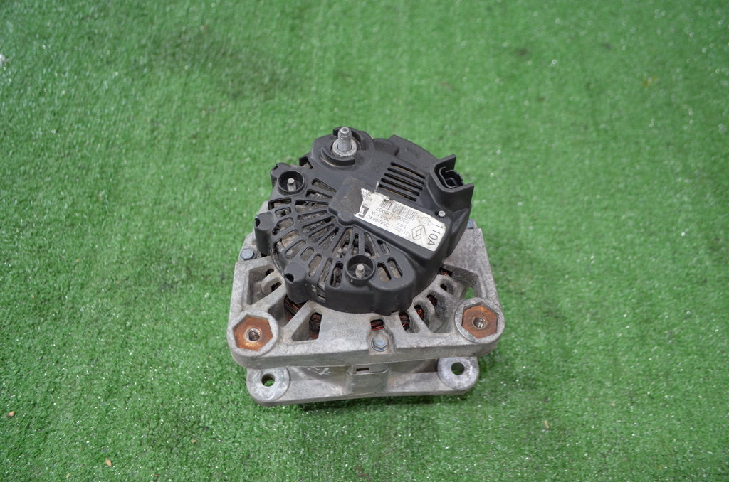 8200100907 Генератор Renault Megane 1999-2002 0г. (OEM 8200100907) 8200100907 Генератор Renault Megane 1999-2002 0г. (OEM 8200100907)