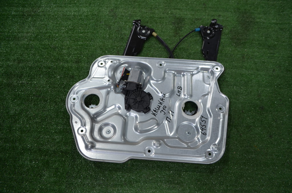 80770JD000 Стеклоподъемник двери передней правой Nissan Qashqai j10 2008-2013 0 г. 80770JD000 Стеклоподъемник двери передней правой