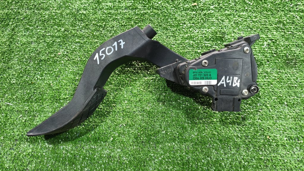 8eI721523a Педаль газа, акселератор Audi A4 (B6) 2000-2004 2003 г. 8eI721523a Автозапчасти на Audi с авторазборки