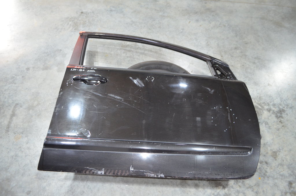 Дверь передняя правая Nissan Note (E11) 2006-2013 2010 г. Дверь передняя правая
