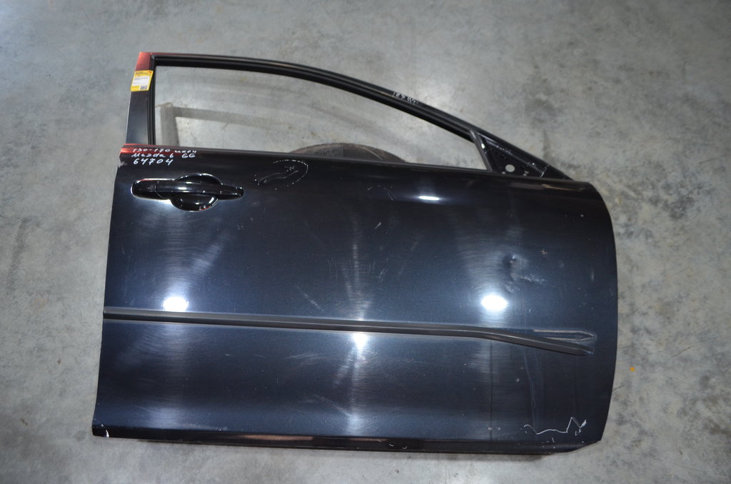 Дверь передняя правая Mazda Mazda 6 (GG) 2002-2007 2005 г. Дверь передняя правая