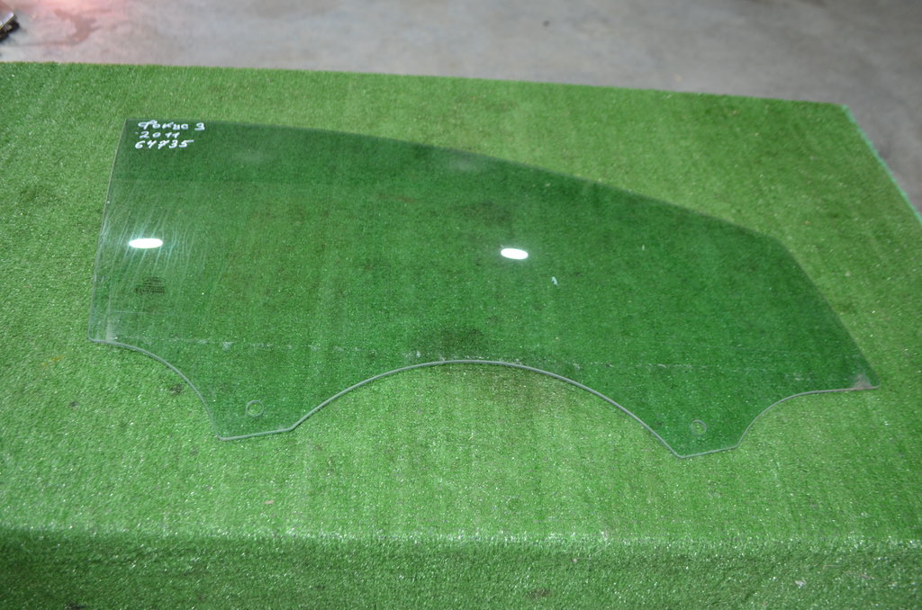 BM51A21410A Стекло двери передней правой Ford Focus III 2011> 0 г. BM51A21410A Автозапчасти для Ford Focus III 2011> с авторазборки