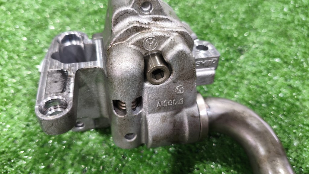 03g115105c Насос масляный Volkswagen Passat (B6) 2005-2010 2007г. (OEM 03g115105c) 03g115105c Насос масляный Volkswagen Passat (B6) 2005-2010 2007г. (OEM 03g115105c)
