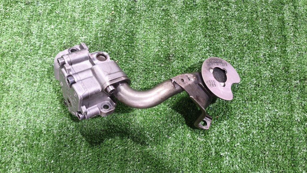 03g115105c Насос масляный Volkswagen Passat (B6) 2005-2010 2007г. (OEM 03g115105c) 03g115105c Насос масляный Volkswagen Passat (B6) 2005-2010 2007г. (OEM 03g115105c)